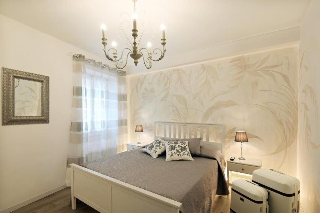 Cavour Apartments Salo Luaran gambar