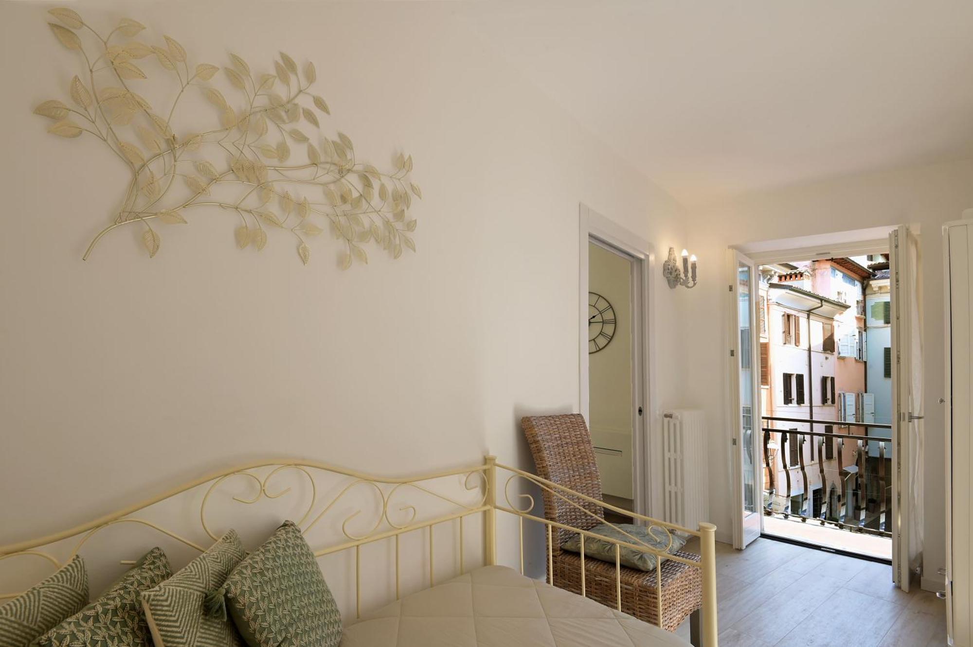 Cavour Apartments Salo Luaran gambar