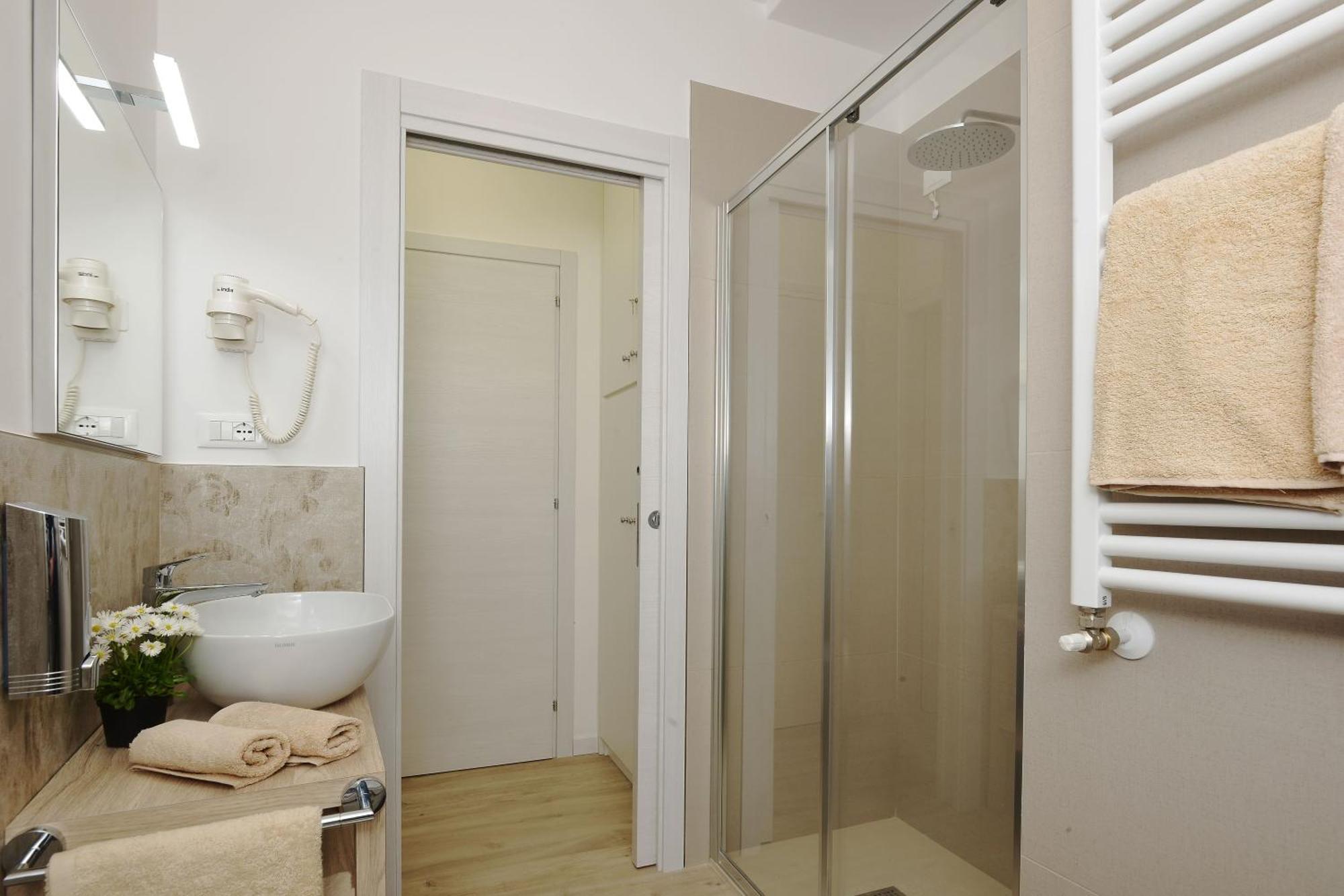 Cavour Apartments Salo Luaran gambar