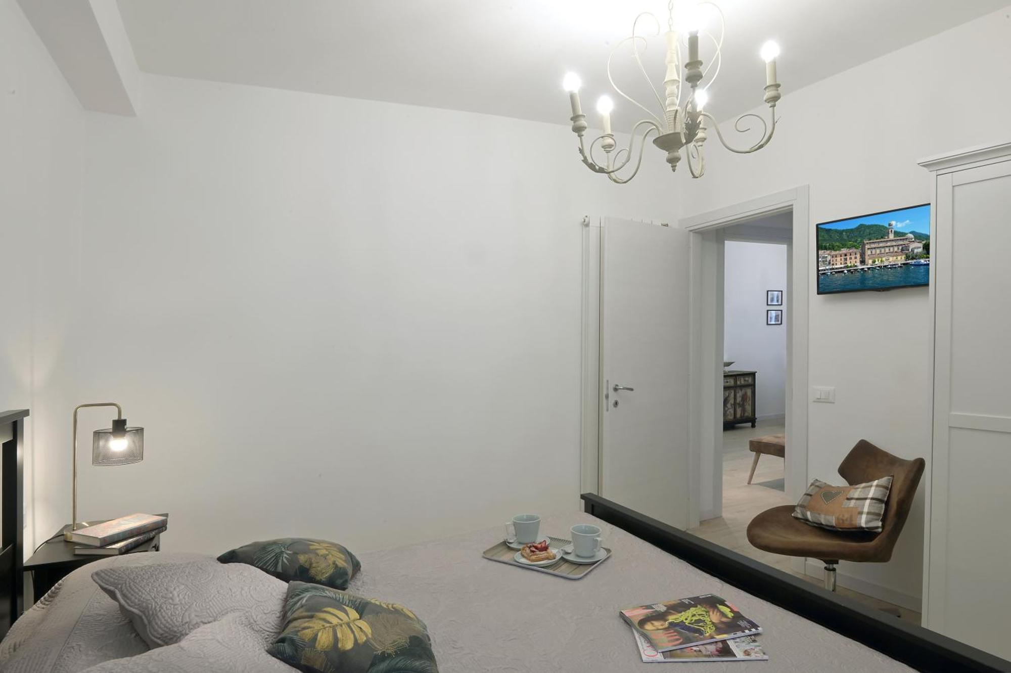 Cavour Apartments Salo Luaran gambar