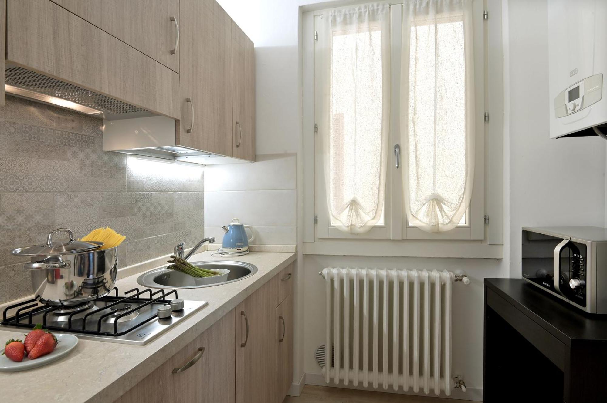 Cavour Apartments Salo Luaran gambar