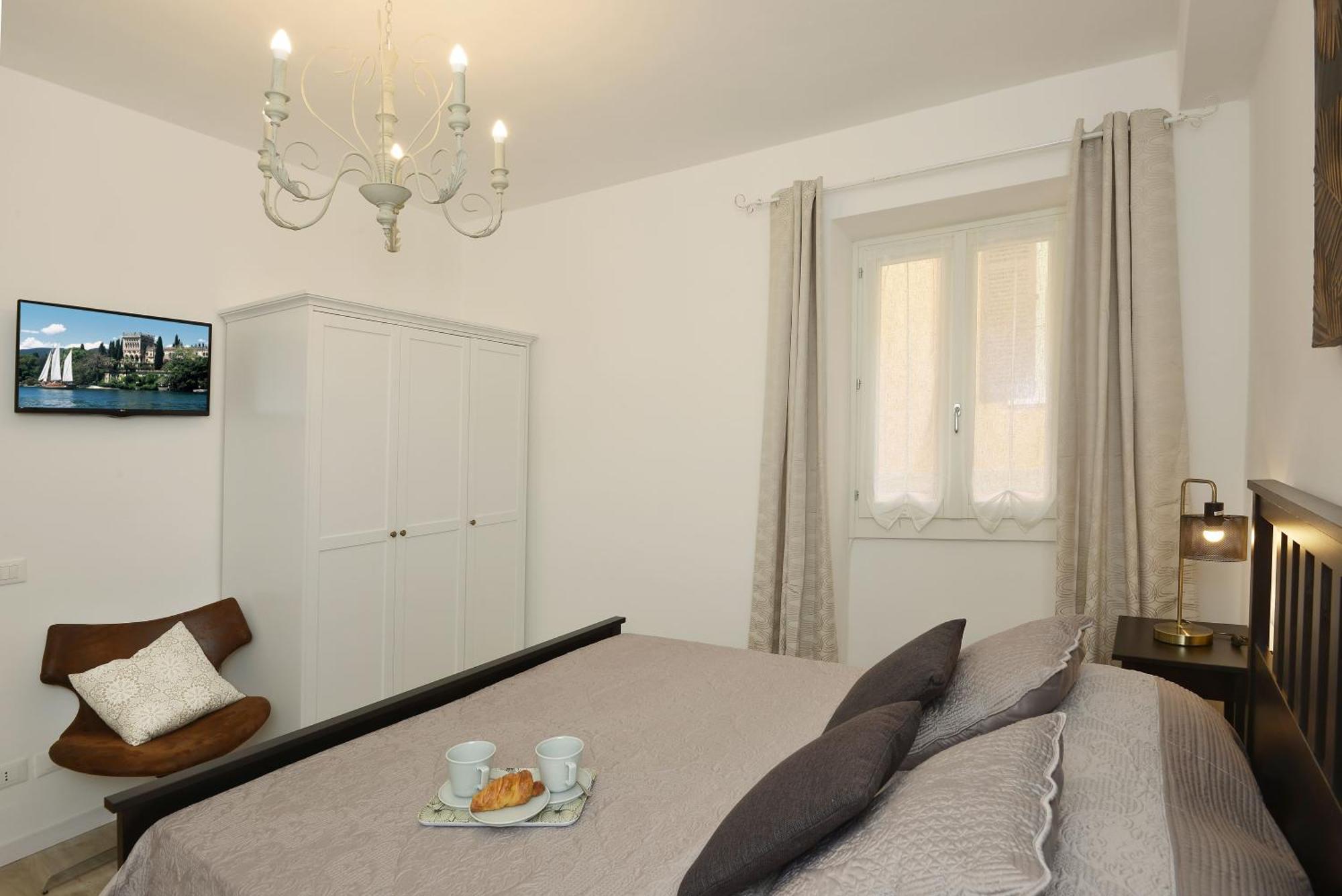 Cavour Apartments Salo Luaran gambar