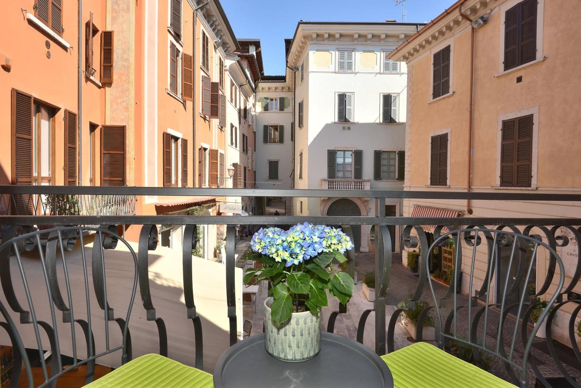 Cavour Apartments Salo Luaran gambar
