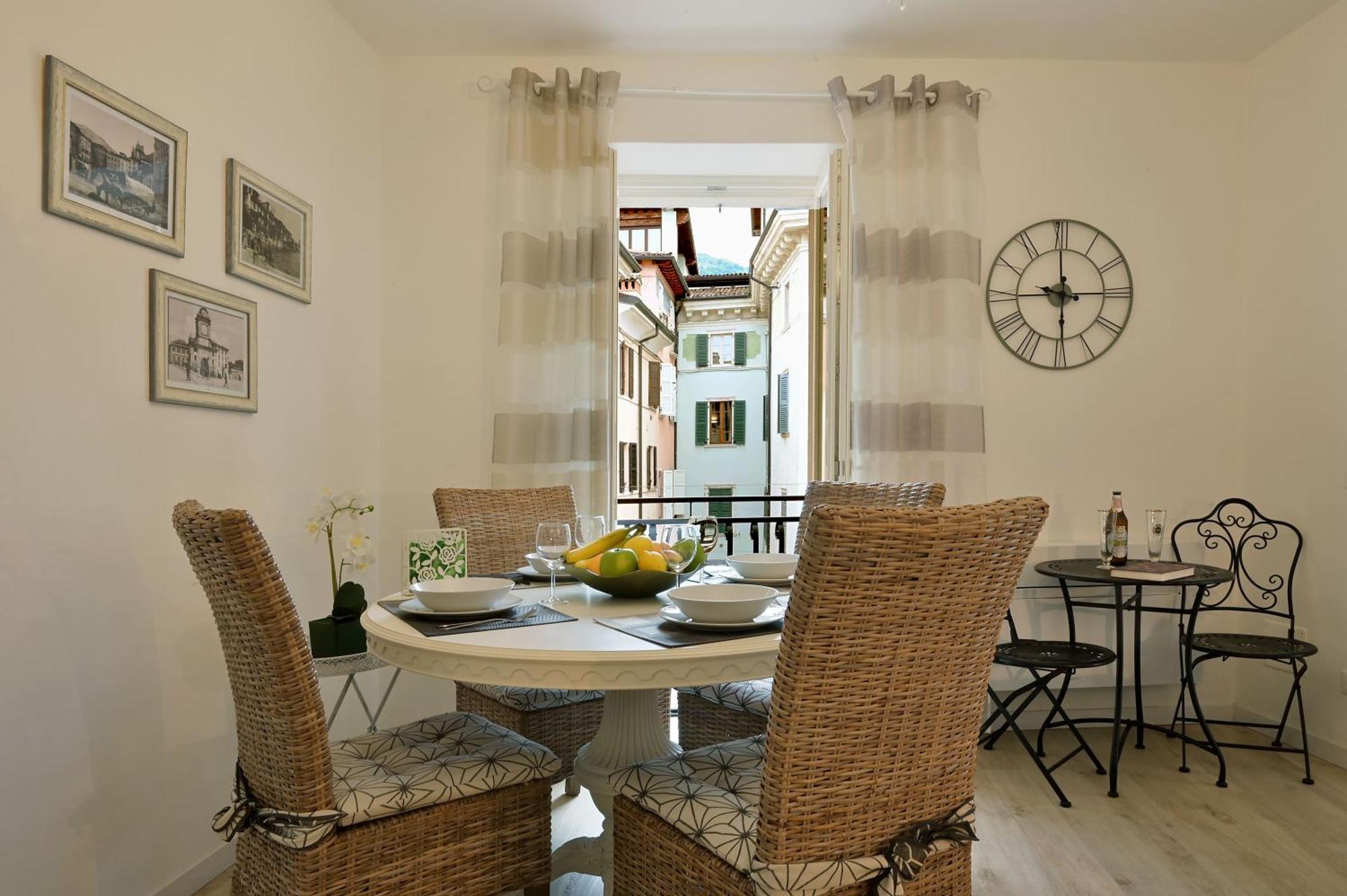 Cavour Apartments Salo Luaran gambar