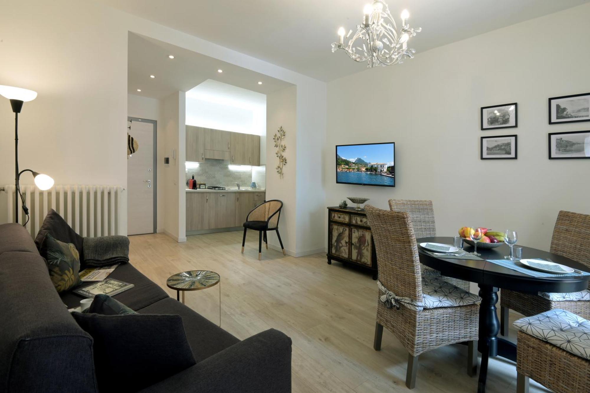 Cavour Apartments Salo Luaran gambar